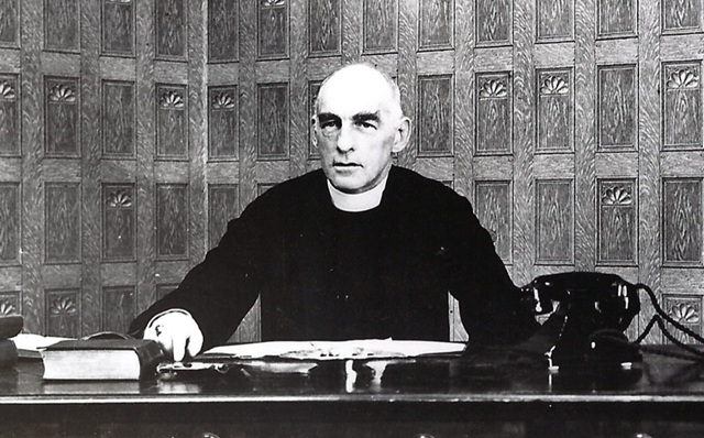 Bishop Herbert on set